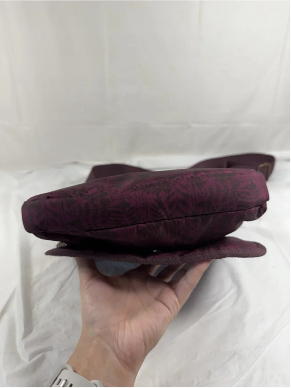 Eddie Bauer Connect Tech Crossbody Bag Burgundy leaf print Travel Tablet Purse